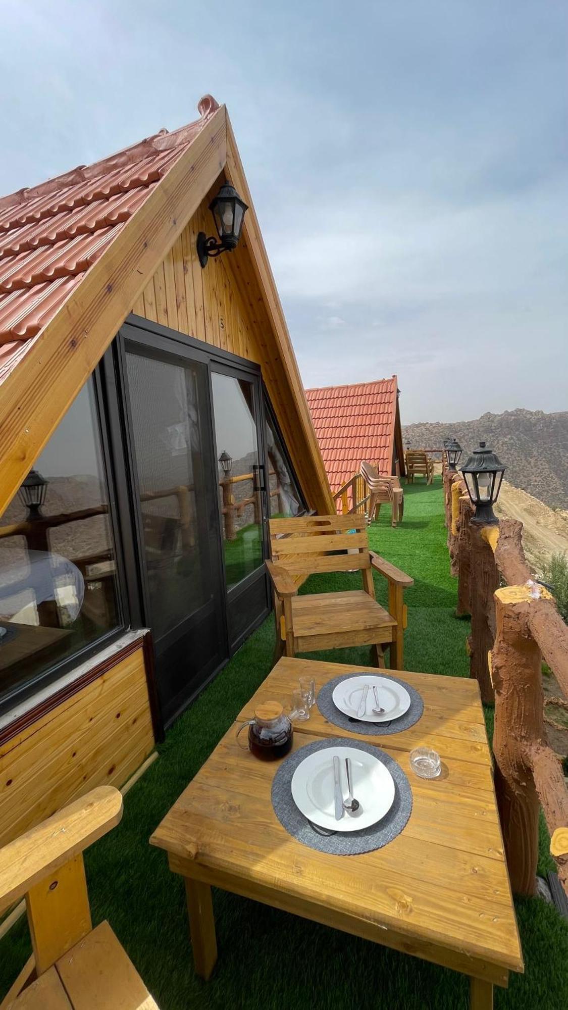 Dana Luxury Huts Hotel Exterior photo